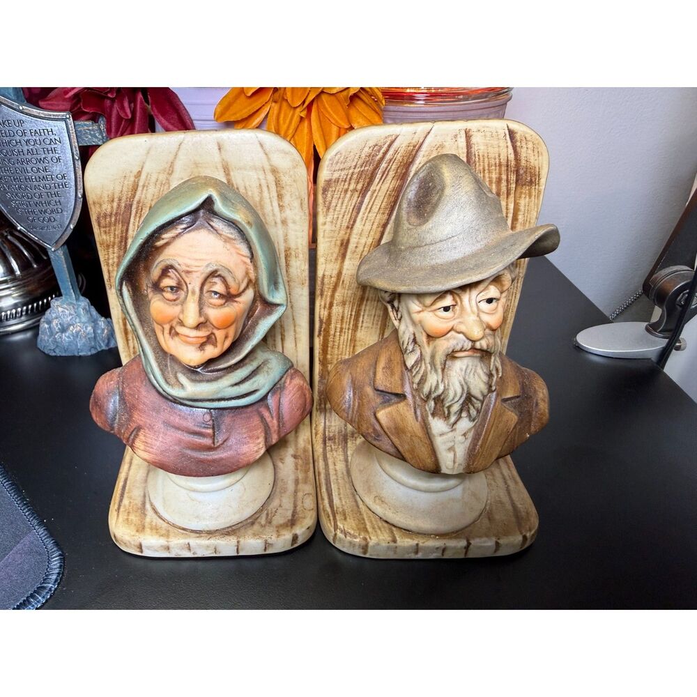 Cottagecore / Grandmacore Vintage Norleans Japan Porcelain Bookends